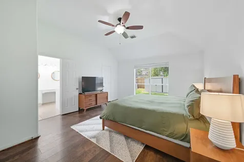 3323 Rollingwood Montgomery TX 77356