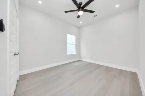 6581 Road 5503 Cleveland TX 77327