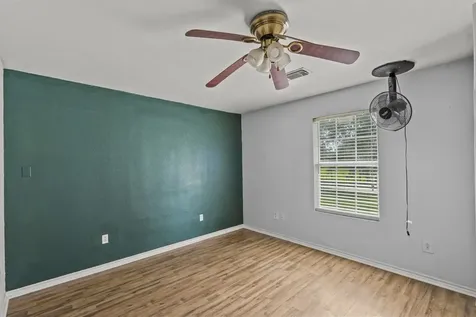 7009 Avenue R Santa Fe TX 77510