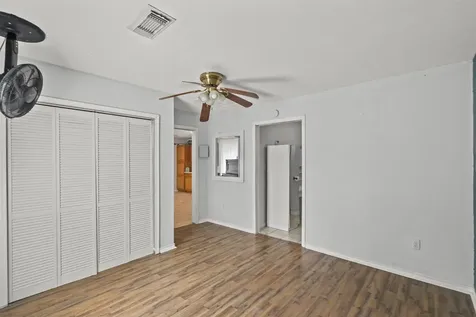 7009 Avenue R Santa Fe TX 77510