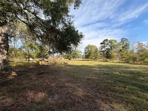 356 County Road 2321 Dayton TX 77535