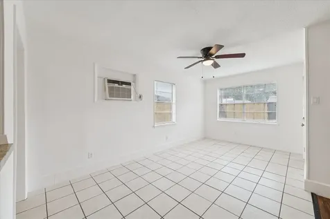 431 Hummingbird Lane Houston TX 77060
