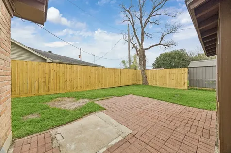431 Hummingbird Lane Houston TX 77060