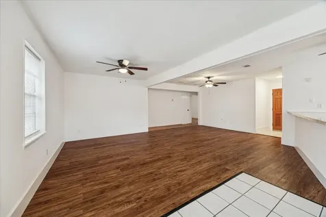 431 Hummingbird Lane Houston TX 77060