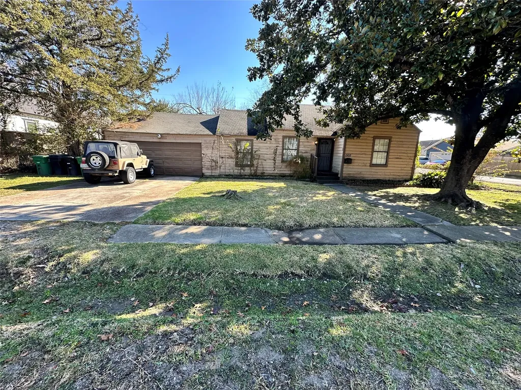 1502 Tabor Street Houston TX 77009