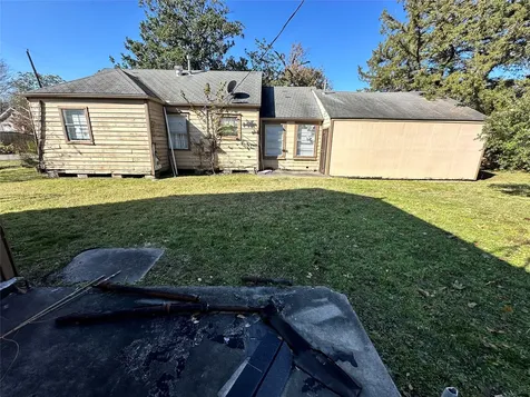 1502 Tabor Street Houston TX 77009