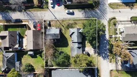 1502 Tabor Street Houston TX 77009
