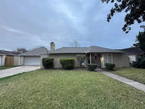 9006 Covent Garden Street Houston TX 77031