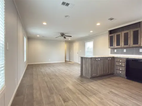 102 Road 5118 Cleveland TX 77327