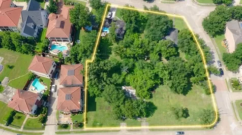 5514 Mcculloch Circle Houston TX 77056
