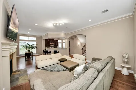 4506 Feagan Street B Houston TX 77007