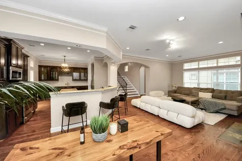 4506 Feagan Street B Houston TX 77007