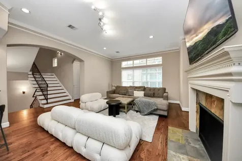 4506 Feagan Street B Houston TX 77007