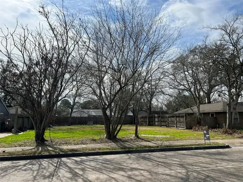 5905 Beechnut Street Houston TX 77074