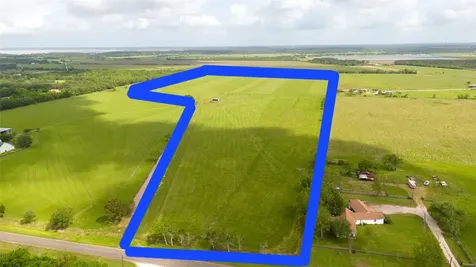 3448 Belton Lane Anahuac TX 77514