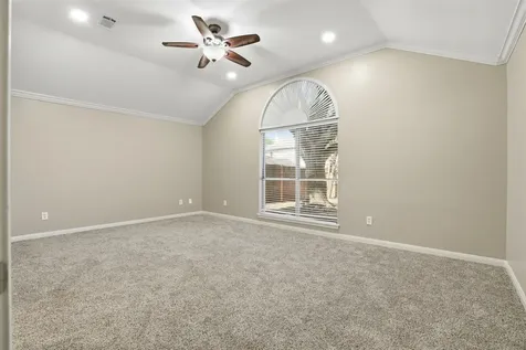4015 Lakepointe Forest Drive Seabrook TX 77586