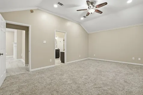 4015 Lakepointe Forest Drive Seabrook TX 77586