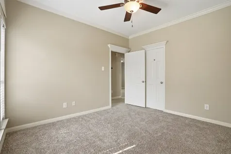 4015 Lakepointe Forest Drive Seabrook TX 77586