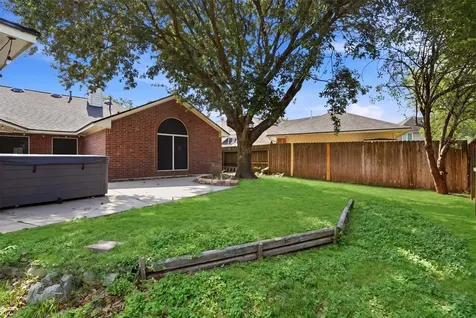 4015 Lakepointe Forest Drive Seabrook TX 77586