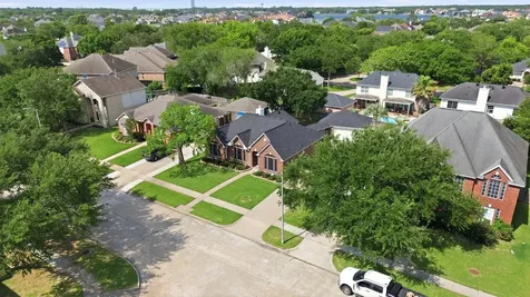 4015 Lakepointe Forest Drive Seabrook TX 77586