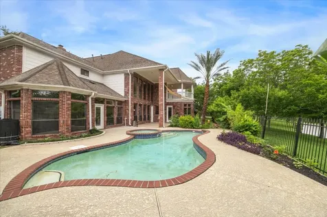 14 Tredington Street Sugar Land TX 77479