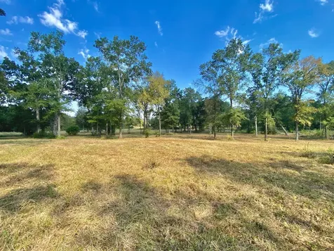 1124 Creekwood Street Crockett TX 75835