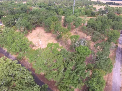 1124 Creekwood Street Crockett TX 75835