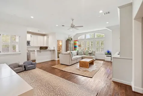 12467 Barryknoll Lane Houston TX 77024
