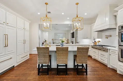 12467 Barryknoll Lane Houston TX 77024