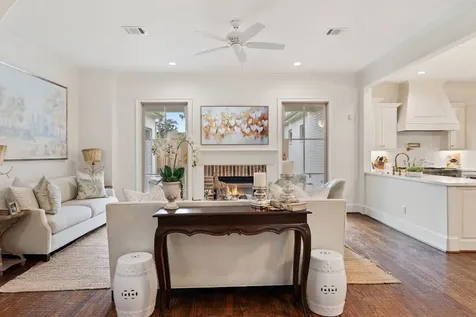 12467 Barryknoll Lane Houston TX 77024