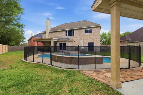 3019 Eagle Lake Drive Pearland TX 77581