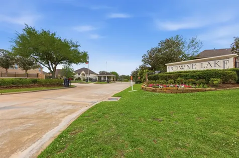 3019 Eagle Lake Drive Pearland TX 77581