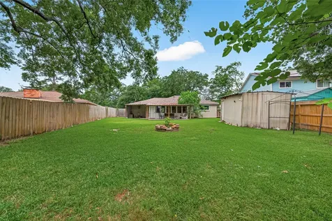 319 Kings Port Street Crosby TX 77532