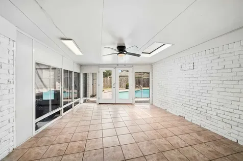 12010 Dorrance Lane Meadows Place TX 77477