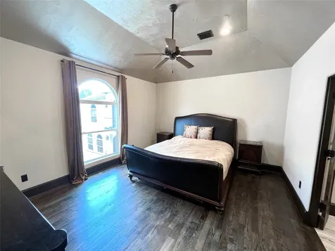 1241 W 24th Street C Houston TX 77008