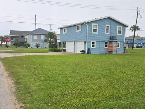 4222 Mason Drive Galveston TX 77554