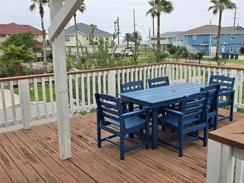 4222 Mason Drive Galveston TX 77554