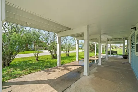 4222 Mason Drive Galveston TX 77554
