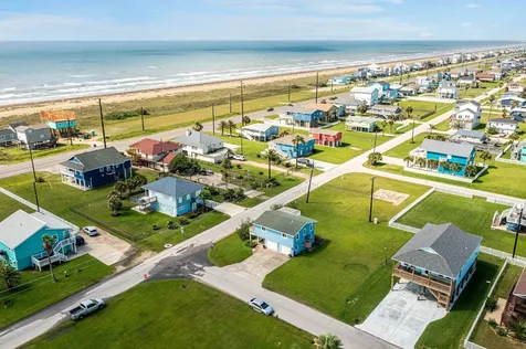 4222 Mason Drive Galveston TX 77554