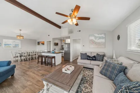 4222 Mason Drive Galveston TX 77554