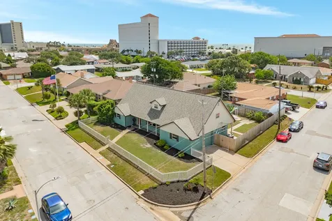 5525 Ibis Drive Galveston TX 77551