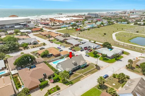 5525 Ibis Drive Galveston TX 77551