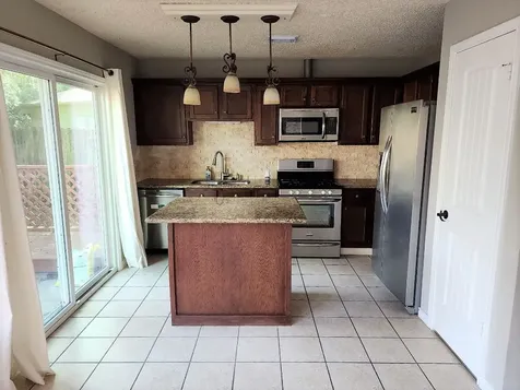 2402 Chestnut Mills Road Houston TX 77067