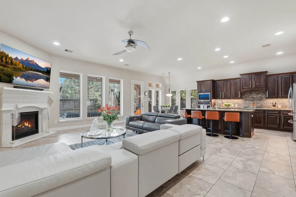 127 Deerchase Drive Conroe TX 77384