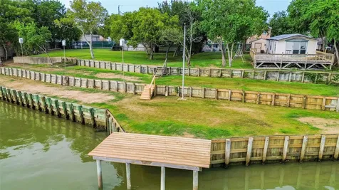 3014 Bay Oaks Harbor Drive Baytown TX 77523