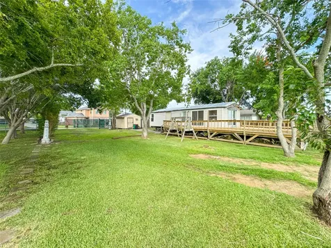 3014 Bay Oaks Harbor Drive Baytown TX 77523