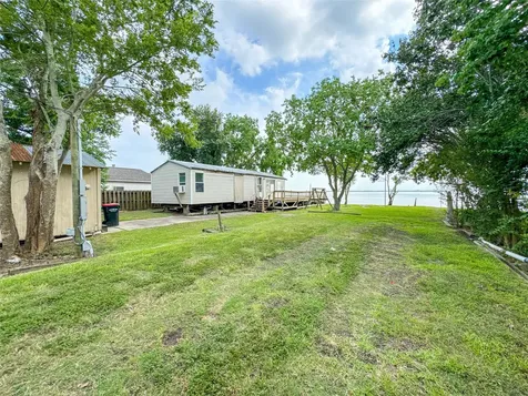 3014 Bay Oaks Harbor Drive Baytown TX 77523