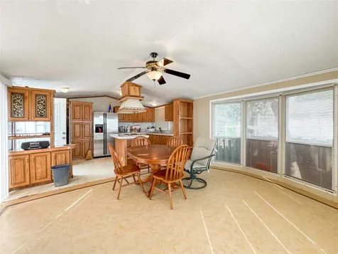 3014 Bay Oaks Harbor Drive Baytown TX 77523