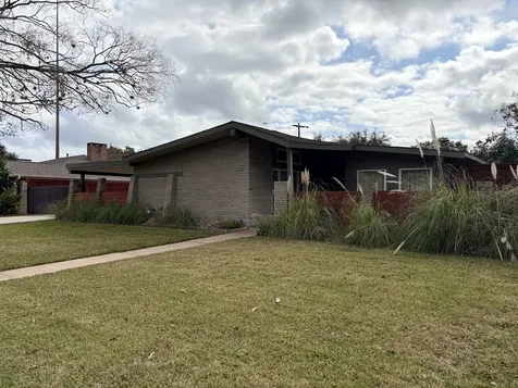 4711 Imogene Street Houston TX 77096