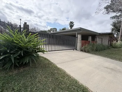 4711 Imogene Street Houston TX 77096